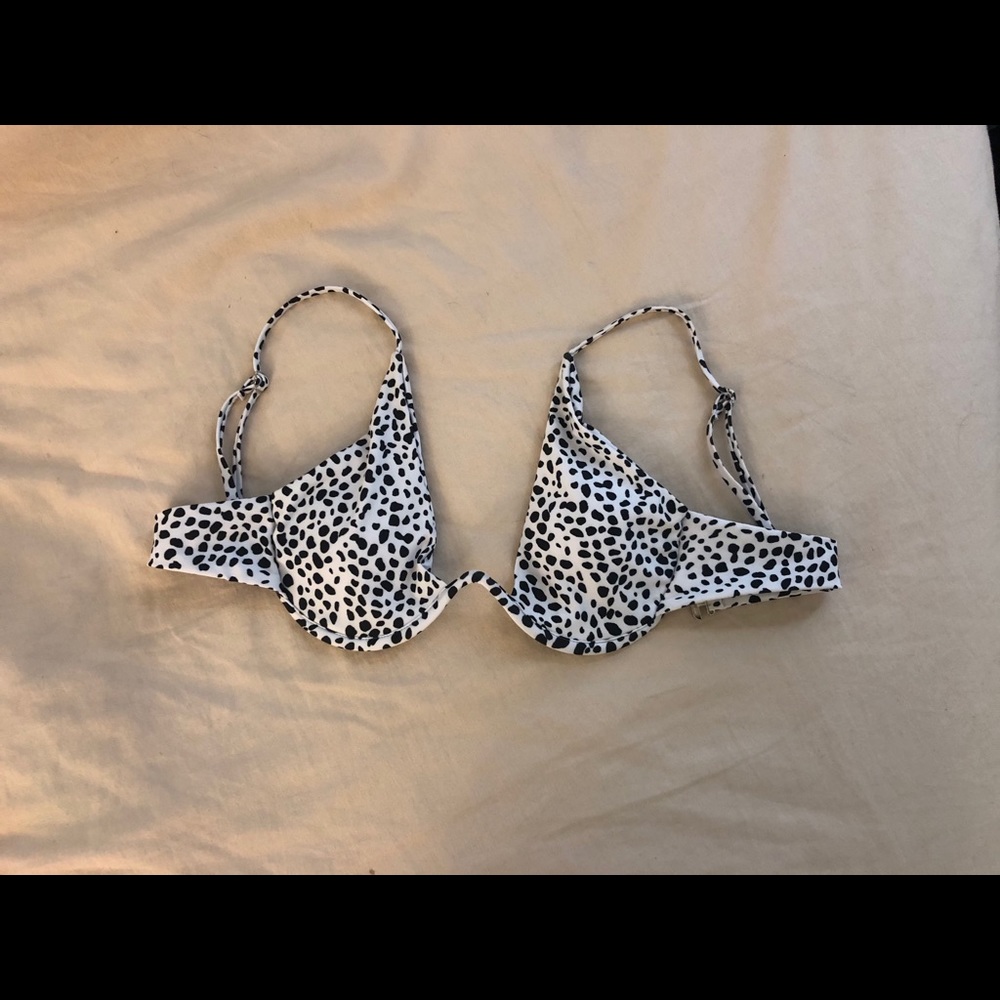Zaful Plunge underwire cheetah print bikini top